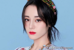 吃瓜爆料迪丽热巴,瓜田里的甜蜜瓜果，揭秘明星背后的故事